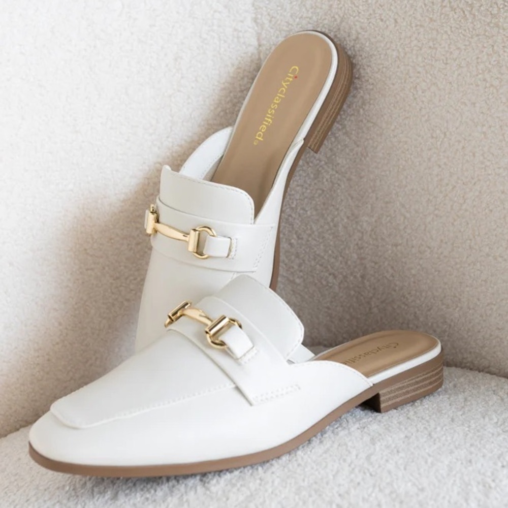 Cityclassified Slip-On Mules with Gold Buckles in Cream Faux Leather